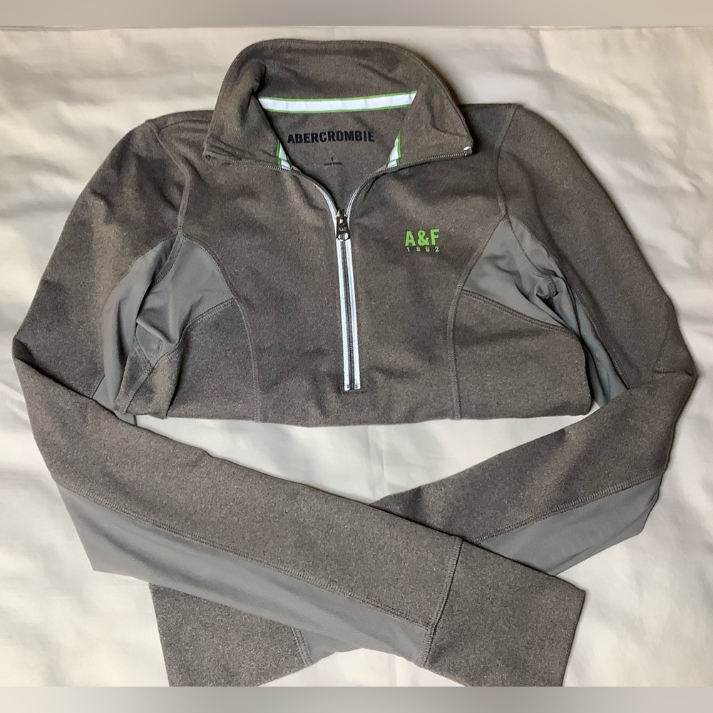 ABERCROMBIE WOMENS ZIP ATHLETIC JACKET SIZE S GRAY